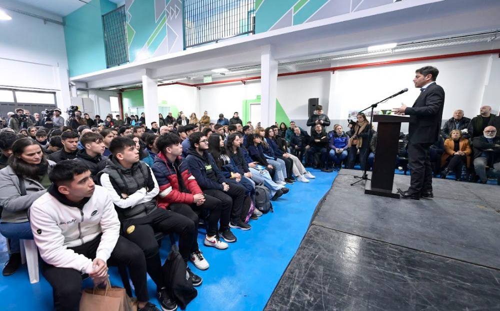 Kicillof inauguró el edificio de los talleres de la Escuela Técnica N°6 de Wilde