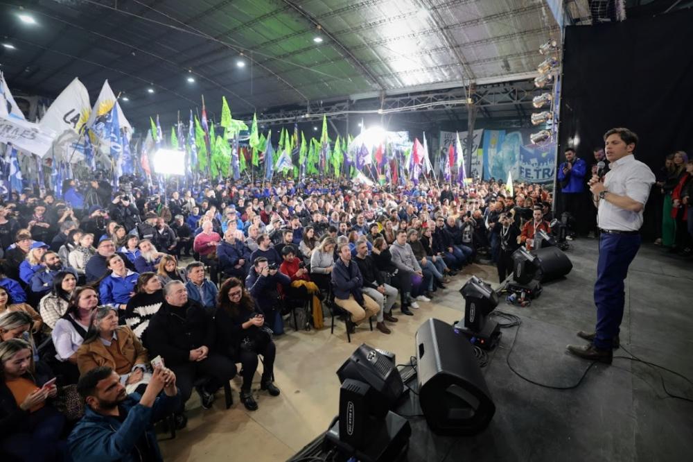Kicillof: “El voto por Unión por la Patria es un voto que mira al futuro”