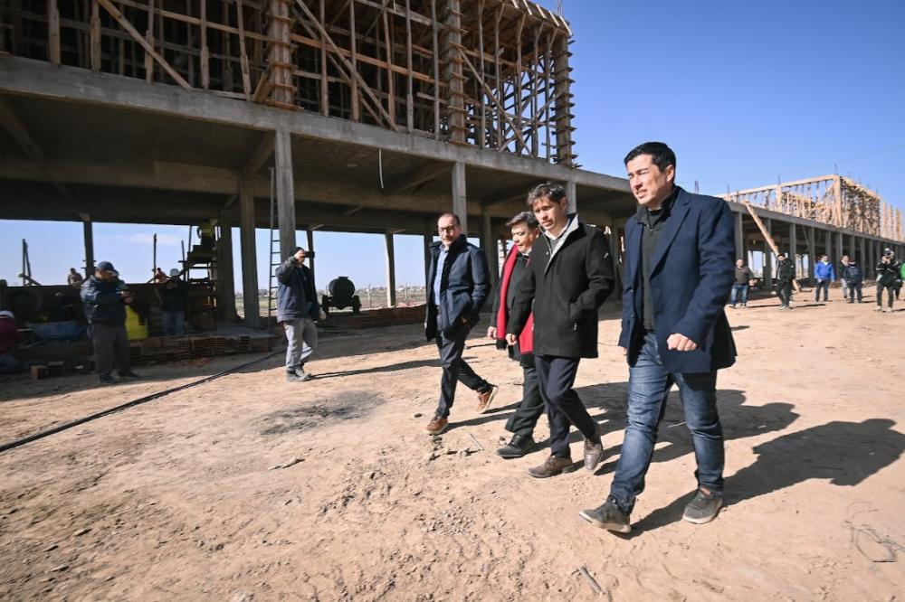 Kicillof e Ishii recorrieron las obras de la Facultad de Ciencias, Tecnología, Innovación y Robótica