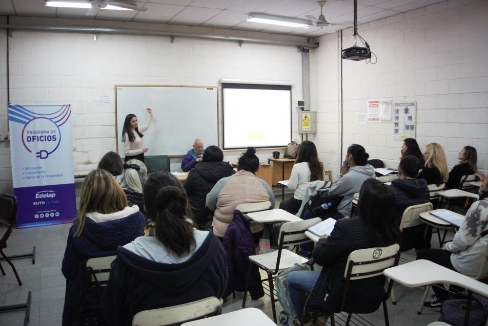 Edelap dio inicio a la quinta edición del Programa Oficios, en esta oportunidad exclusiva para mujeres