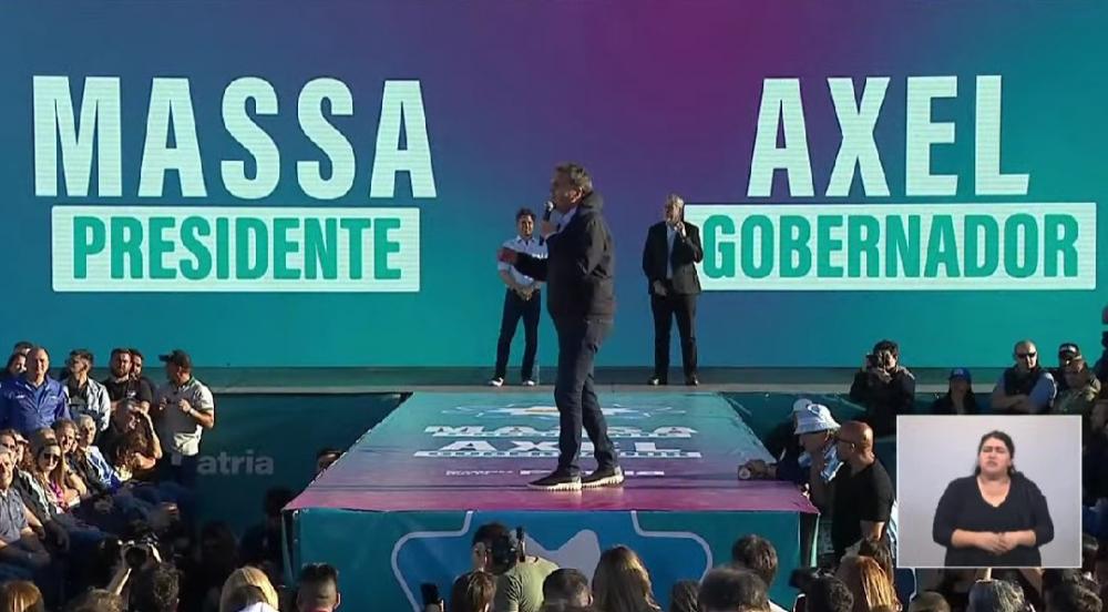 Kicillof y Massa encabezan acto por el Día de la Lealtad