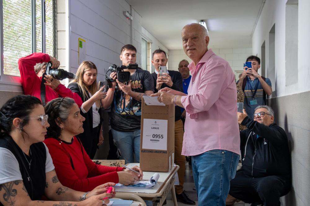 Votó Grindetti y dijo que "va a votar mucha más gente que en las PASO"