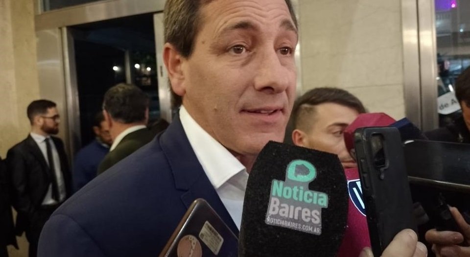 Garro asegura que ganó por más de 1400 votos y espera el escrutinio definitivo