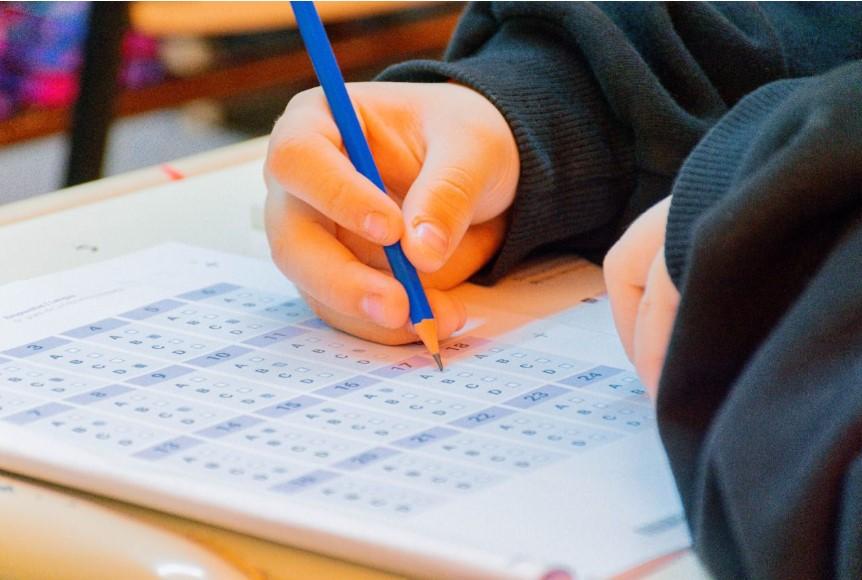 Educación lleva a cabo las "Pruebas Escolares"