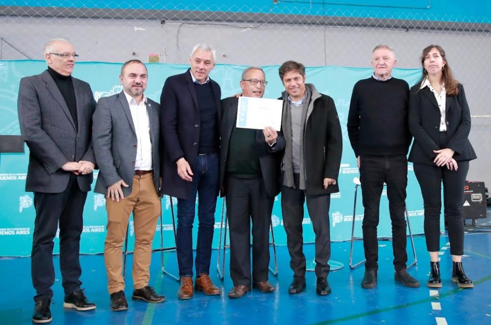 Kicillof entregó distinciones a pastores evangélicos por su tarea social en la provincia
