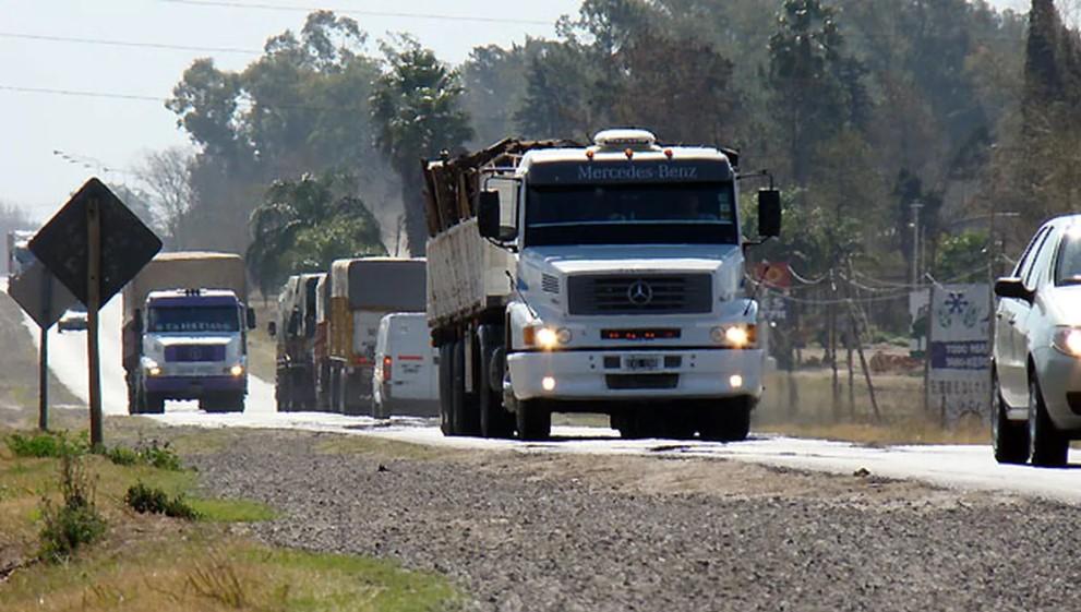 Transporte acordó una suba de 45% en la tarifa de referencia con representantes de cargas