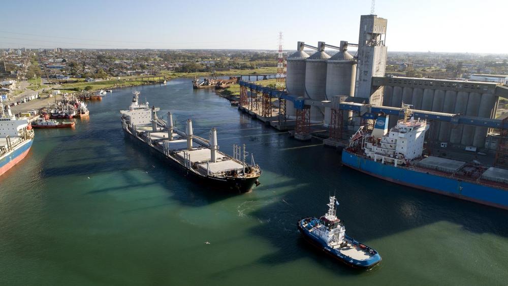 Crece la participación de mujeres trabajando en los puertos de la Provincia