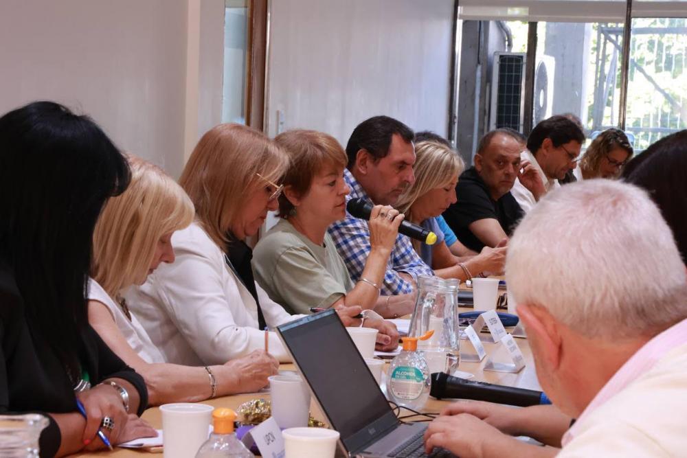 Docentes bonaerenses reclaman una "recomposición salarial inmediata"