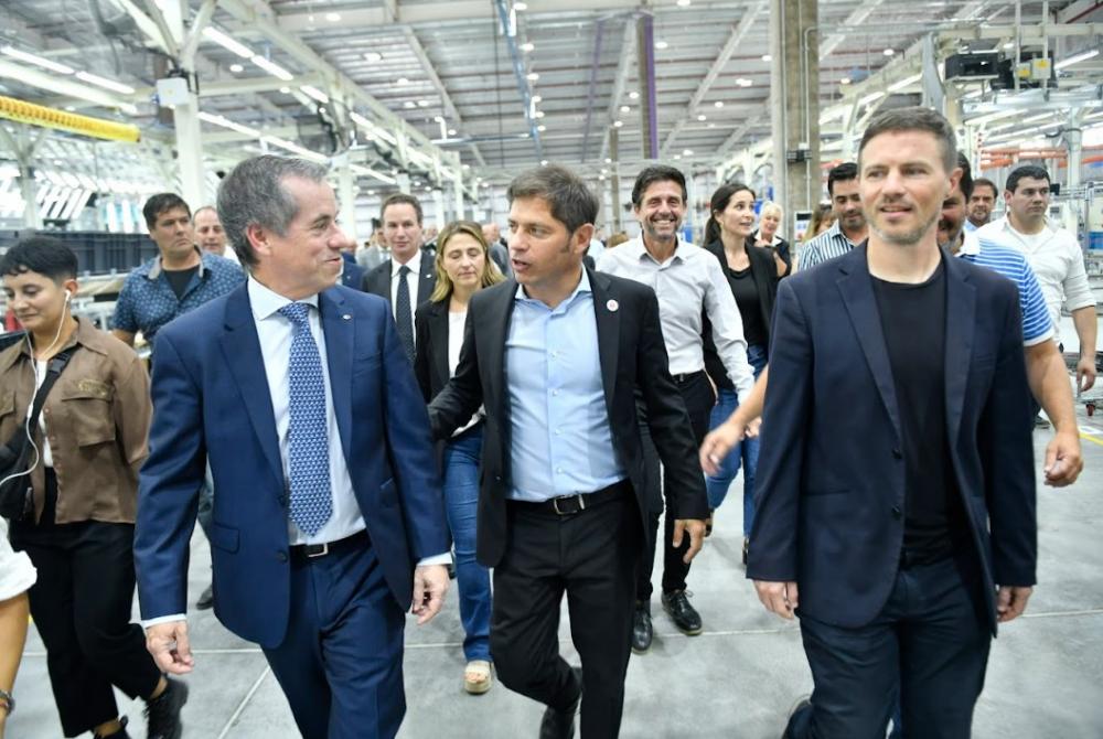 Kicillof participó de la puesta en marcha de una nave industrial de Toyota