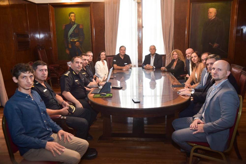 Alak y Alonso trazan un plan único de seguridad para los barrios platenses