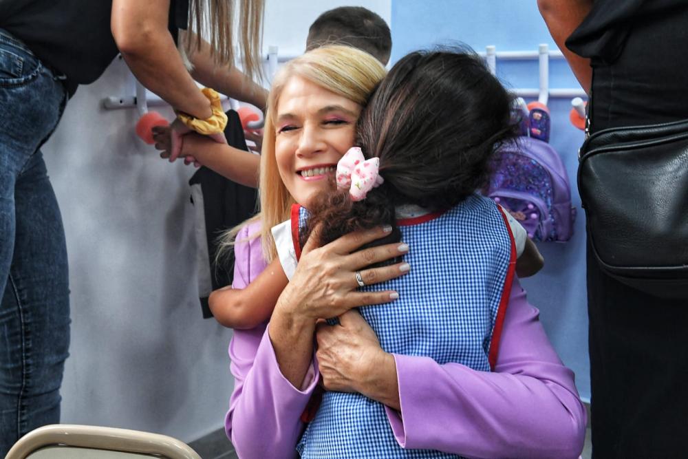 Verónica Magario: "Vamos a seguir defendiendo la escuela pública"