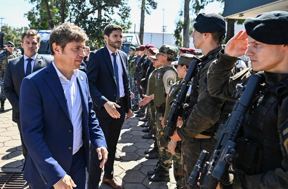Kicillof y Pullaro firmaron un convenio de asistencia recíproca en materia de seguridad