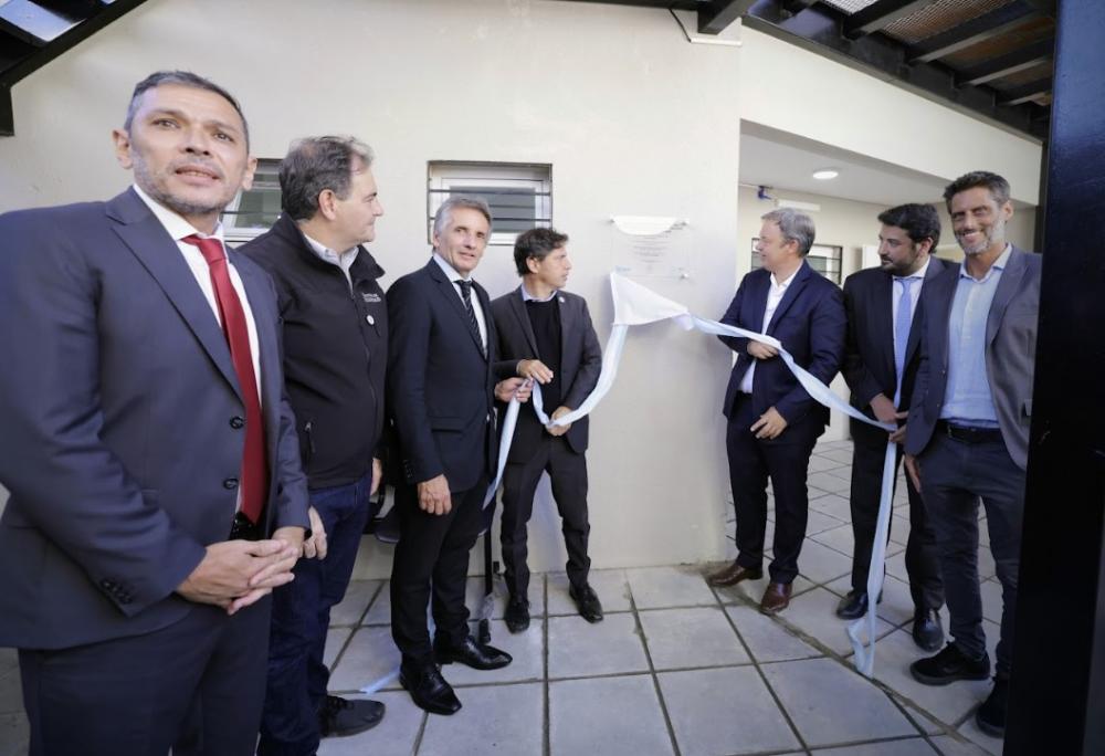 Kicillof inauguró el nuevo edificio del Centro de Educación Física N°56 de Don Orione