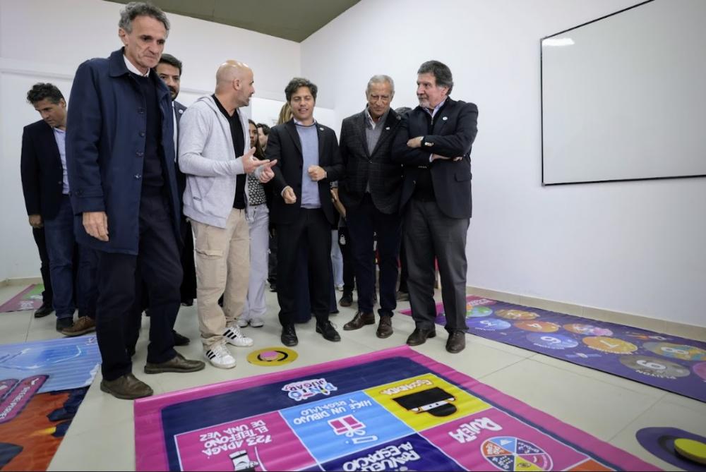 Kicillof: “Nuestros problemas no se arreglan con un voucher y obra pública cero, sino con mucho esfuerzo para seguir construyendo escuelas”