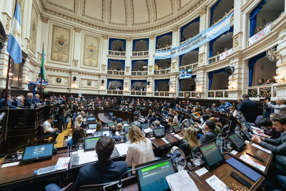 Diputados bonaerenses aprobaron un proyecto que repudia las nuevas restricciones de pesca en Islas Malvinas