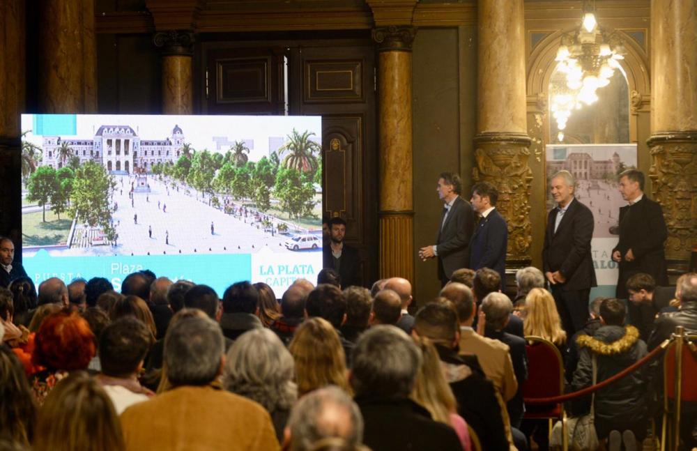 Alak y Kicillof presentaron el proyecto de puesta en valor de Plaza San Martin