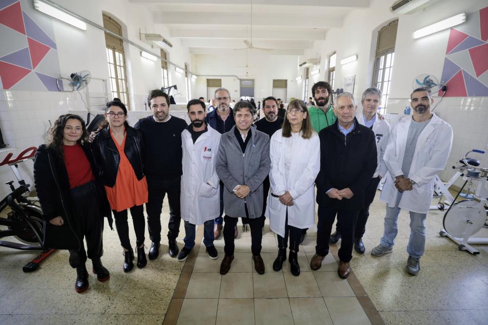 Kicillof recorrió las obras de remodelación y puso en funcionamiento nuevos equipos en el Hospital “General San Martín”