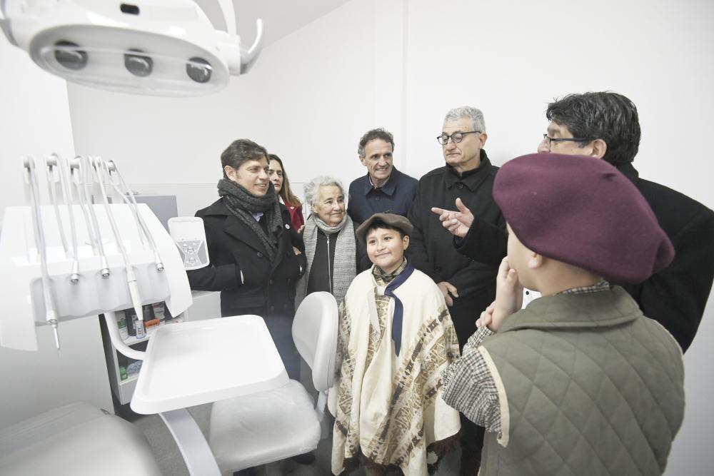 Kicillof inauguró un nuevo Centro de Atención Primaria de la Salud en el barrio La Carmencita