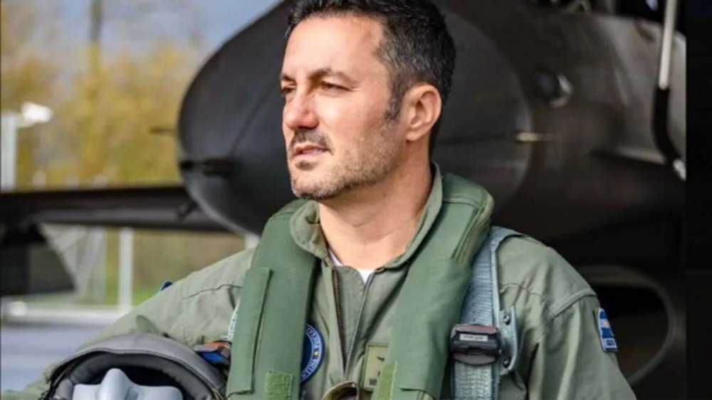 Petri y Rossi se cruzaron en redes por la supuesta violación del espacio aéreo de un avión británico