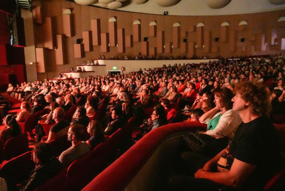 Abrió la temporada 2025 en el Teatro Auditorium de Mar del Plata