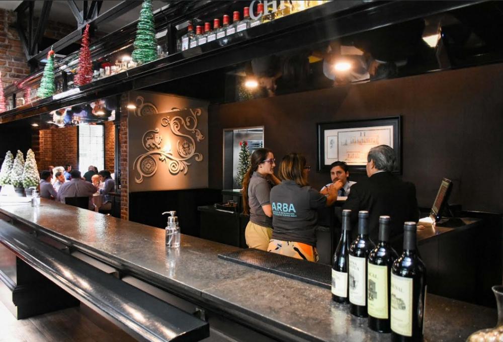 ARBA excluye de retenciones a las propinas digitales 