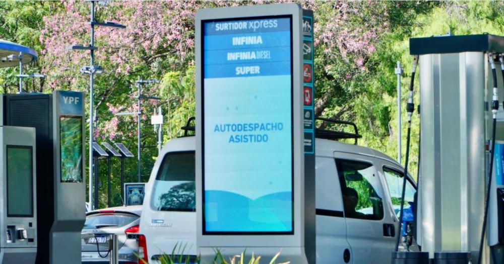 Según el presidente de YPF, la nafta de autodespacho debería ser más barata