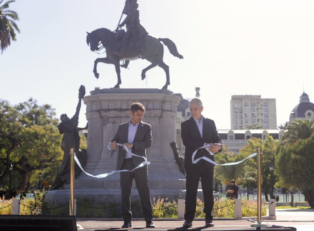 Alak y Kicillof inauguraron las obras de reconstrucción de Plaza San Martín