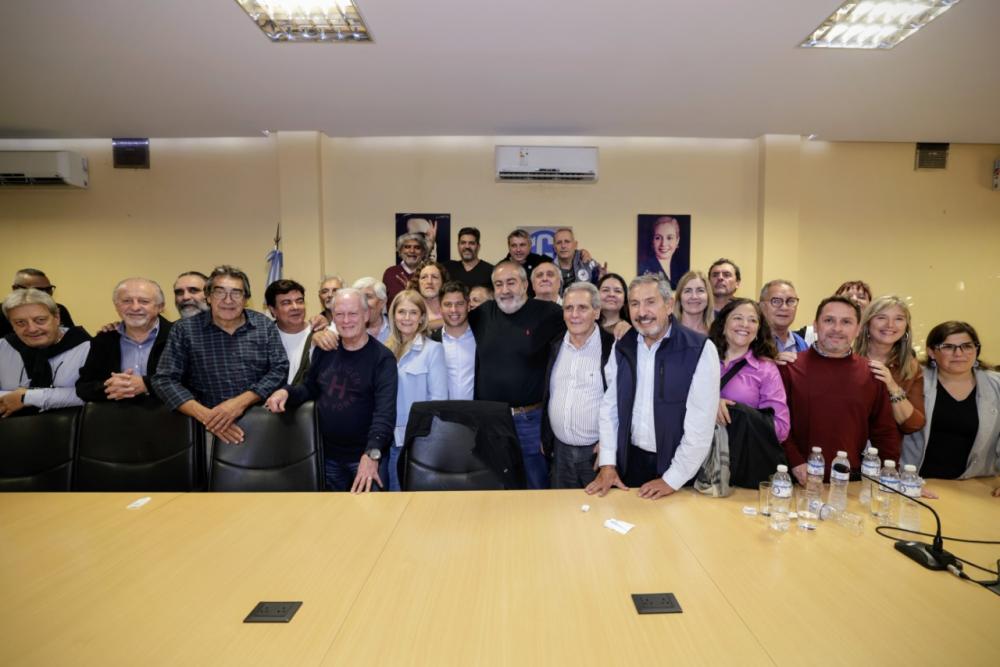 Kicillof se reunió con referentes de las centrales sindicales