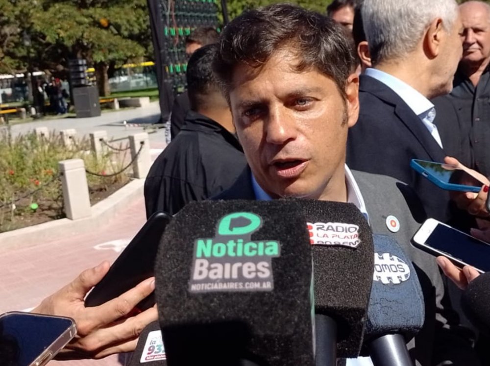 Kicillof impulsa la regularización de La Salada tras el conflicto con los feriantes