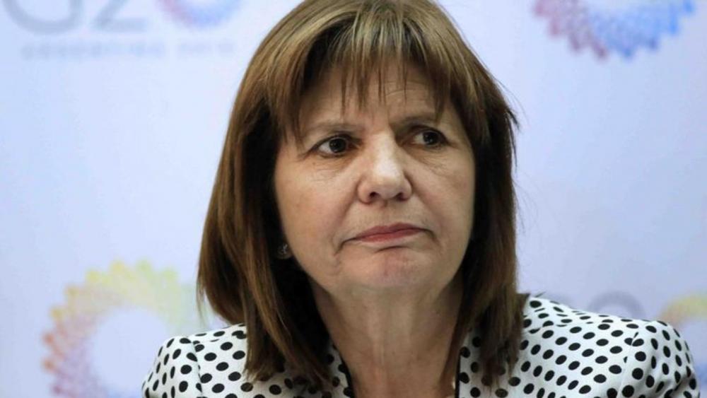Bullrich cruzó a Kicillof por apartar a 24 policías: “Está del lado de los delincuentes”