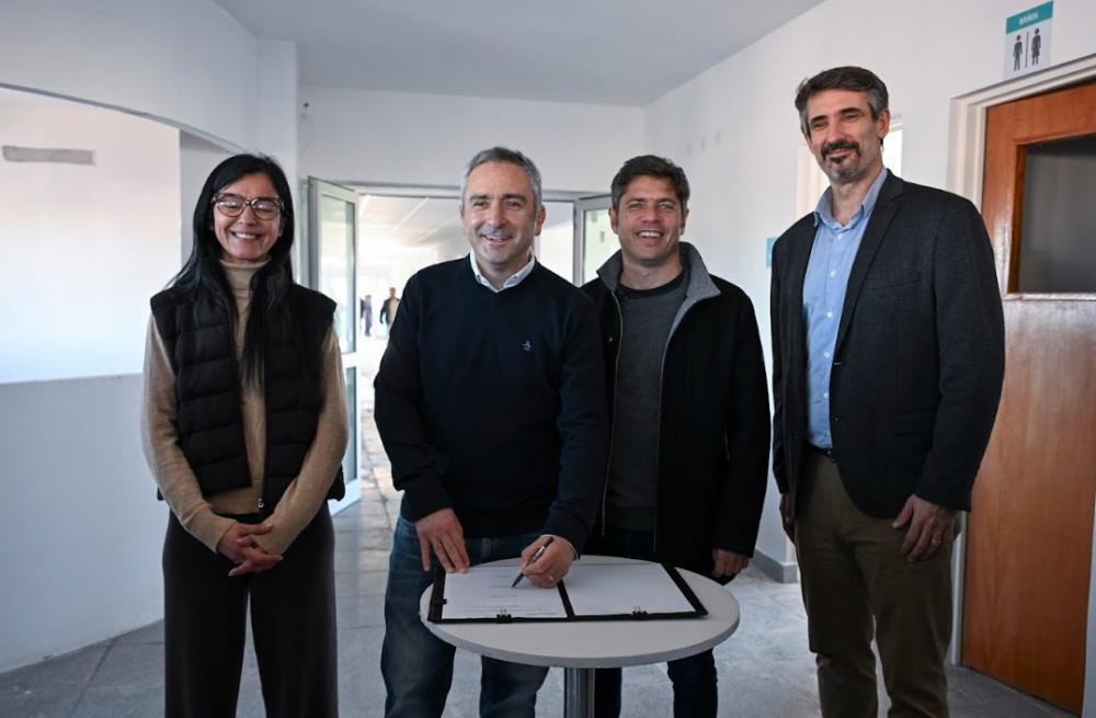 Kicillof recorrió el nuevo Centro de Atención Primaria de la Salud de Miramar