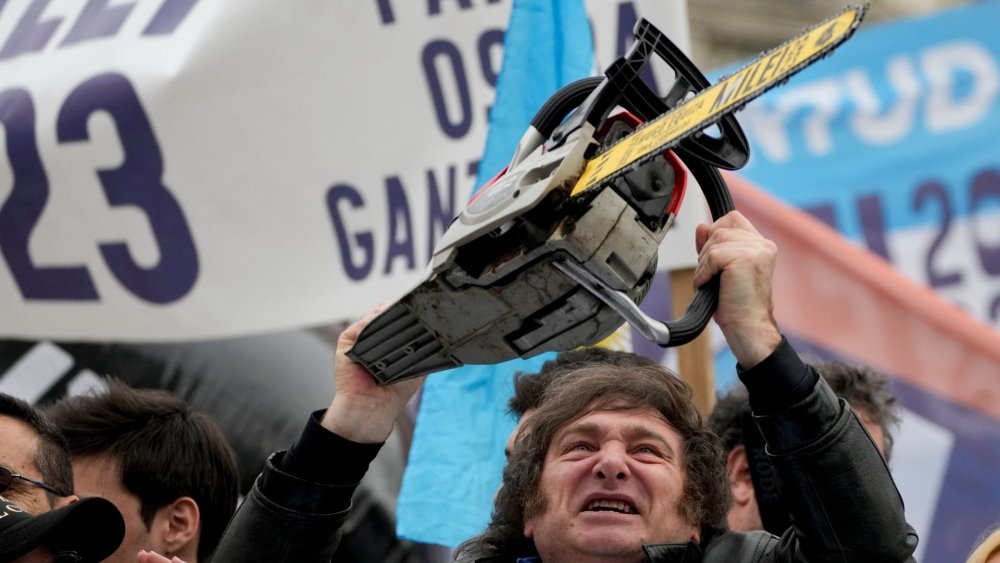 El Gobierno oficializó la disolución y transformación de 21 organismos públicos para "reducir el déficit"