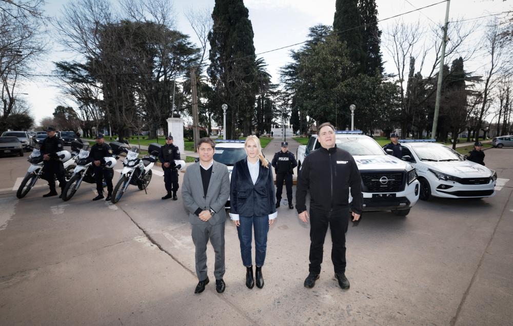 Kicillof entregó nuevos patrulleros para fortalecer la seguridad