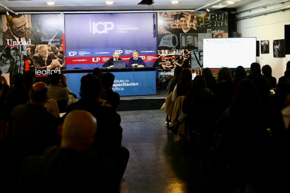 Los candidatos de Fuerza Patria realizaron una jornada de actualización en gestión pública