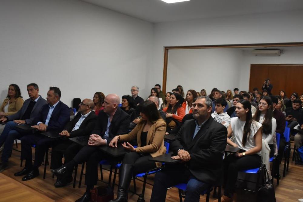 UCALP: Presentaron la diplomatura en Derecho Parlamentario Provincial y Municipal