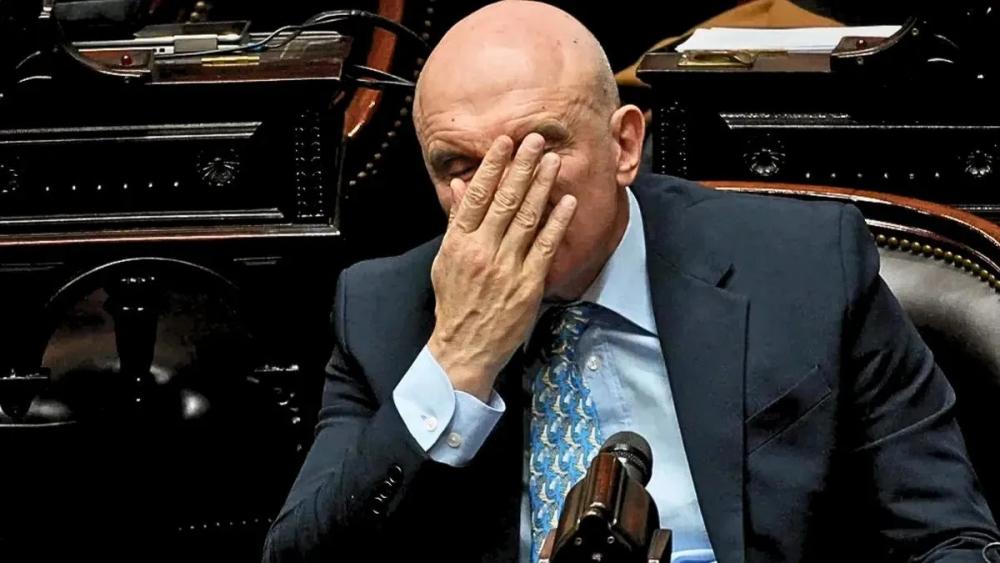 Allanan estudio contable en Pergamino por la causa de lavado que involucra a Espert y a Fred Machado