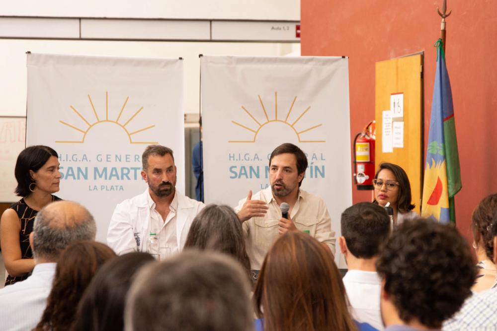 El ministro de Salud bonaerense cuestionó los discursos antivacunas y defendió la inmunización