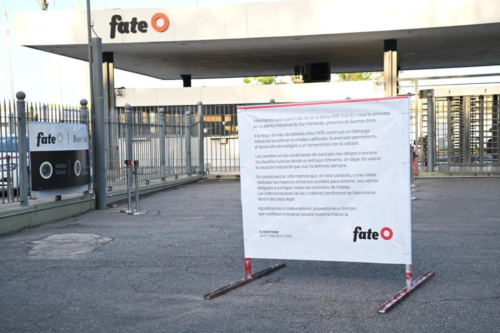Cierra Fate: la fabricante de neumáticos anunció el fin de sus operaciones y el Gobierno suspende despidos