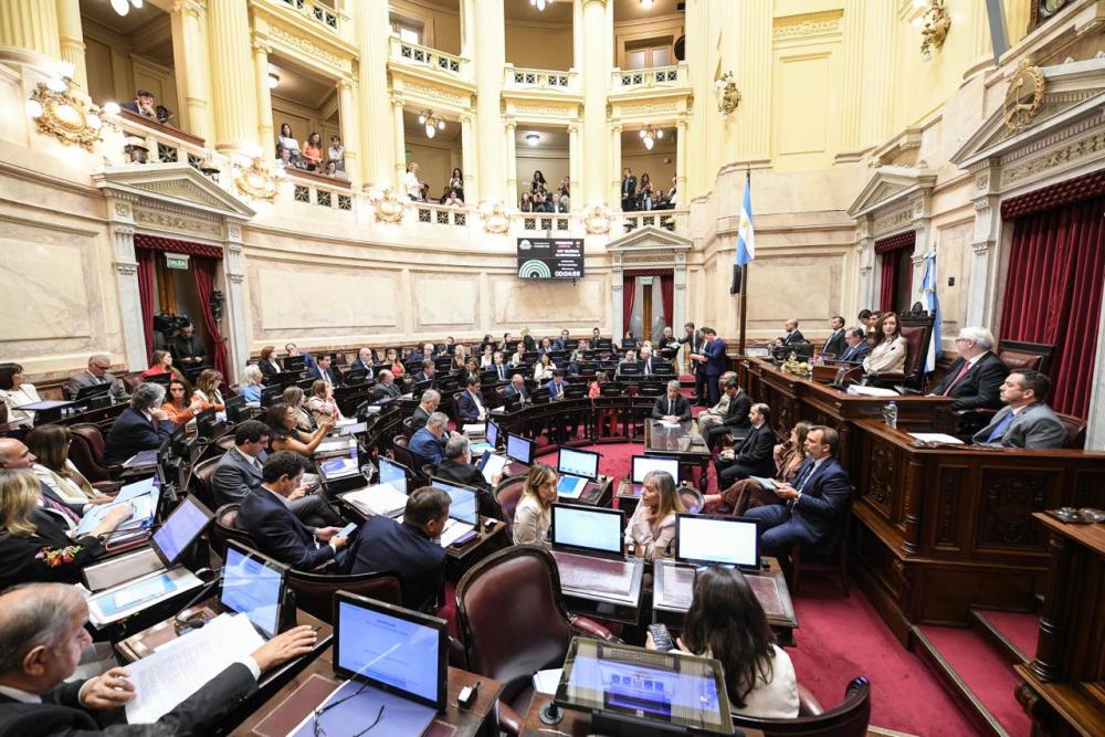 El proyecto de reforma laboral obtuvo media sanción en Senadores y pasa a Diputados