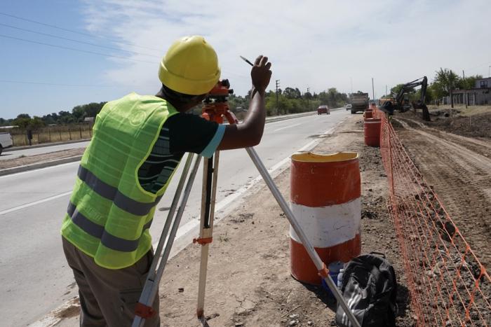 Se desarrollan los trabajos finales de duplicación de calzada de la Ruta Provincial 53