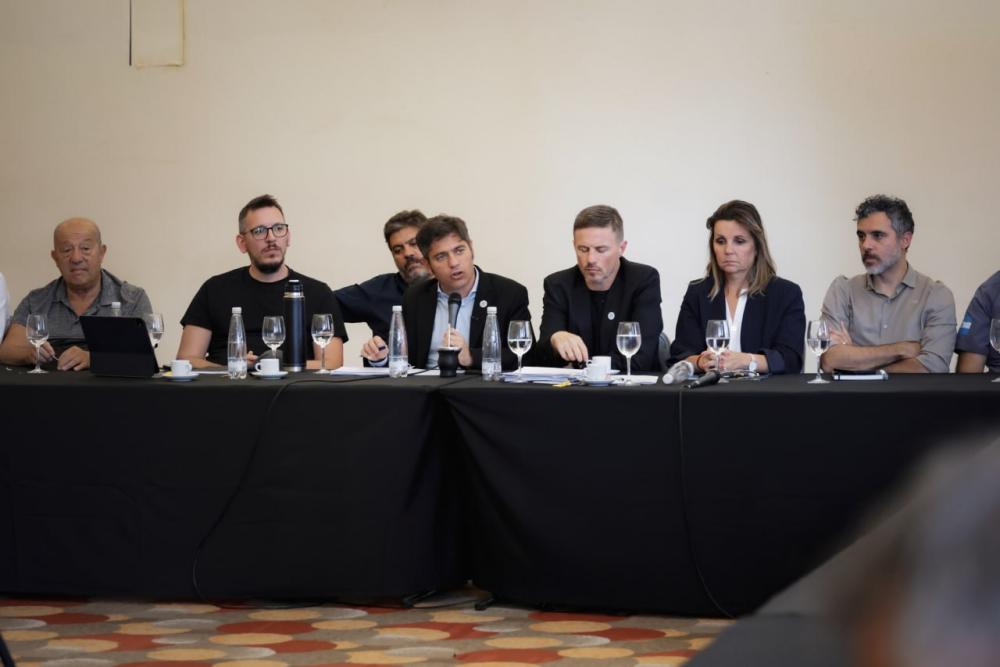 Kicillof se reunió con representantes del sector turístico y hotelero