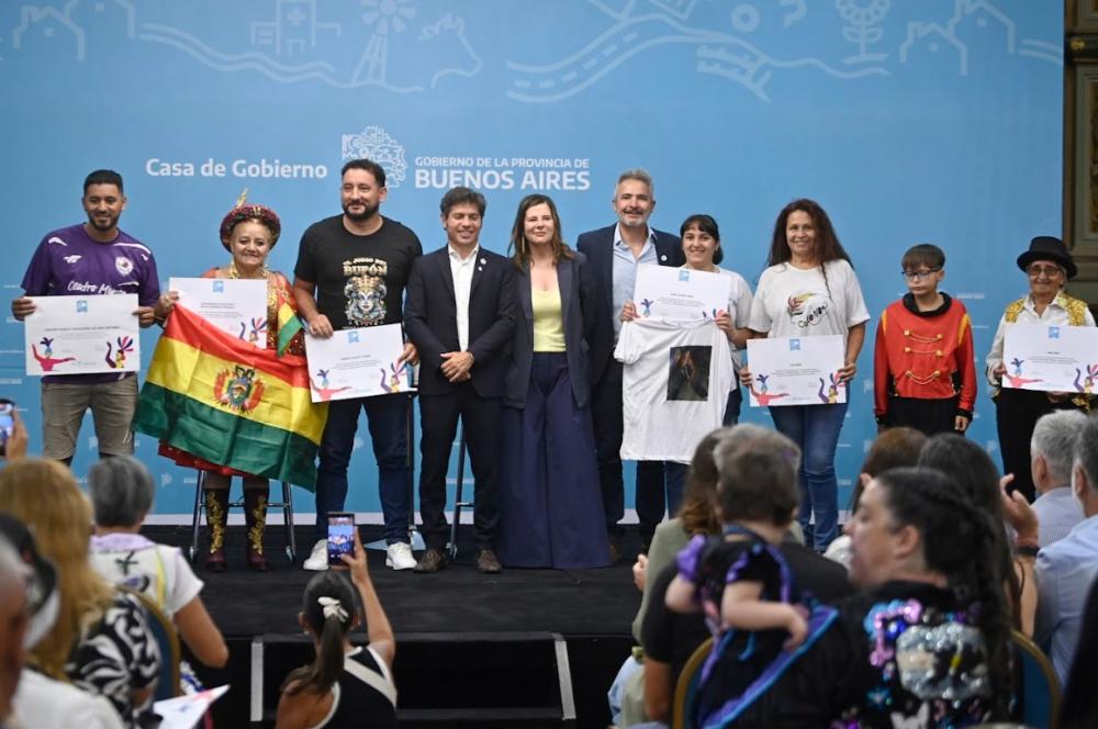 La Provincia reconoció a agrupaciones carnavaleras, de murgas y comparsas