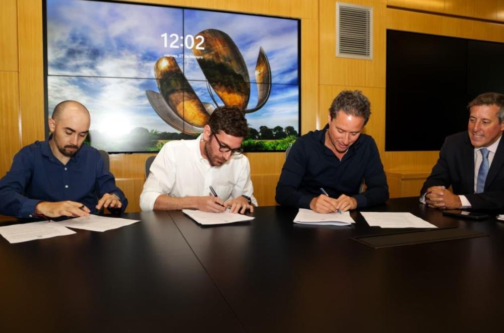 La Ciudad firmó un Convenio con PedidosYa y Rappi para mejorar la seguridad vial y las condiciones de los repartidores