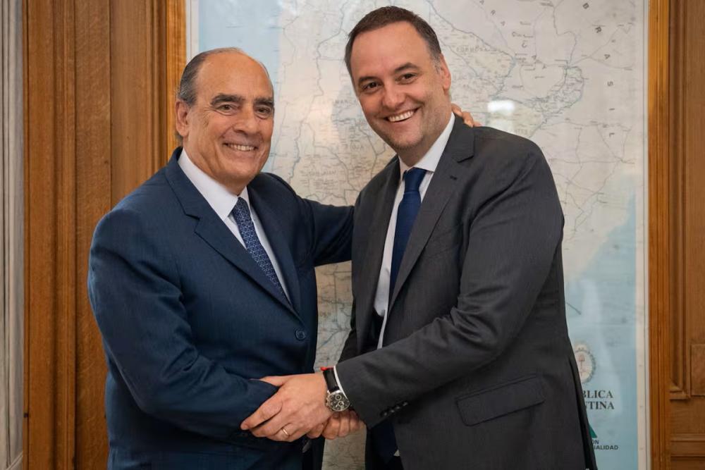 “Falló en dar explicaciones”: Francos cuestionó a Adorni y se anotó para 2027