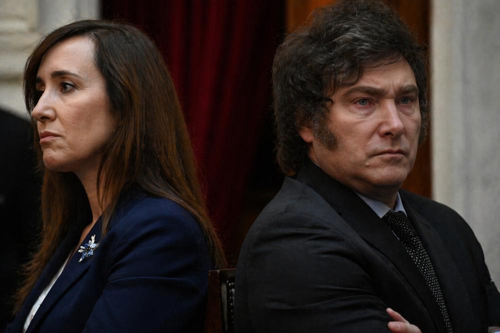 El Gobierno calificó de “papelón” la decisión de Villarruel de no ir a Luján