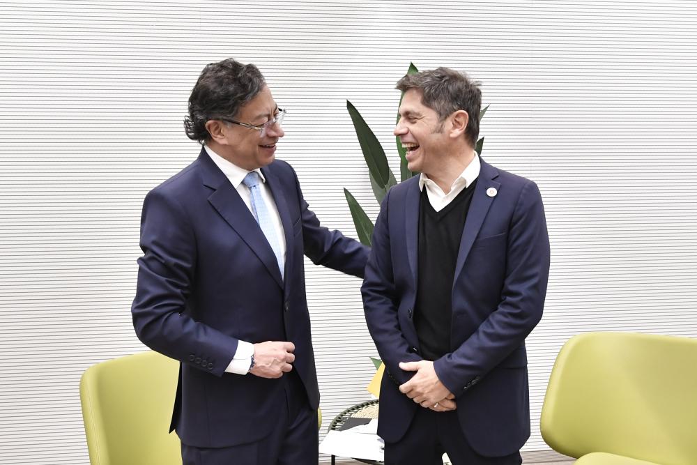 Kicillof se reunió con el presidente Gustavo Petro y la vice del Parlamento Europeo, Katarina Barley