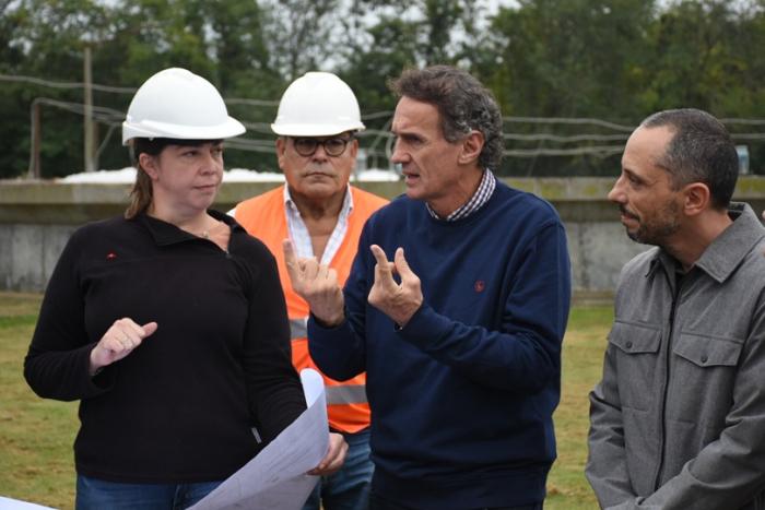 Katopodis recorrió las obras de ampliación en la Planta de Tratamiento