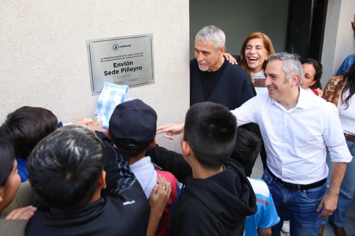 Larroque y Ferraresi inauguraron sedes de Envión y firmaron obras de hábitat