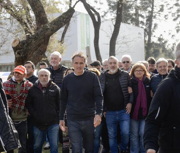 Katopodis: “Milei trabaja para los ricos y destruye a la industria nacional"