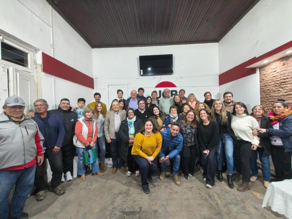 Balbín encabezó la renovación de autoridades de la UCR en cuatro distritos bonaerenses